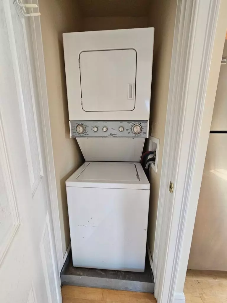 1 Bedroom – 100 North Street #2- June 1st, 2026 Burlington VT