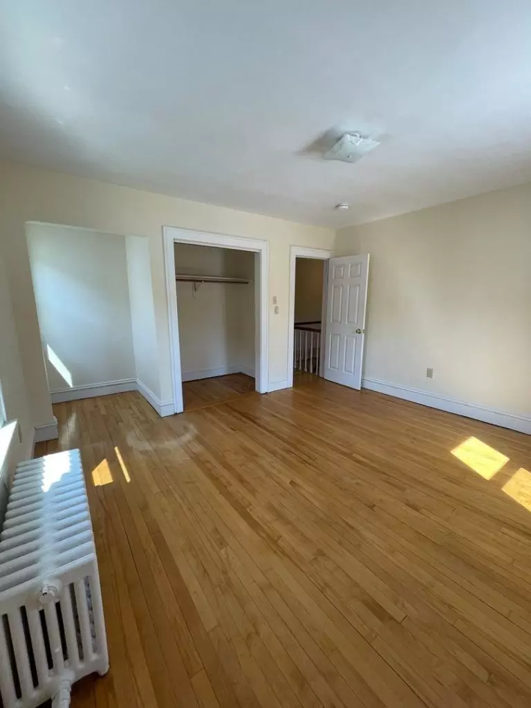 3 Bedroom Apartment in Burlington, VT | Old North End Near UVM | June 2027