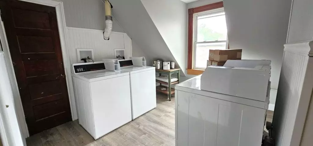 STUDIO APARTMENT, Burlington VT – AVAILABLE June 1, 2026