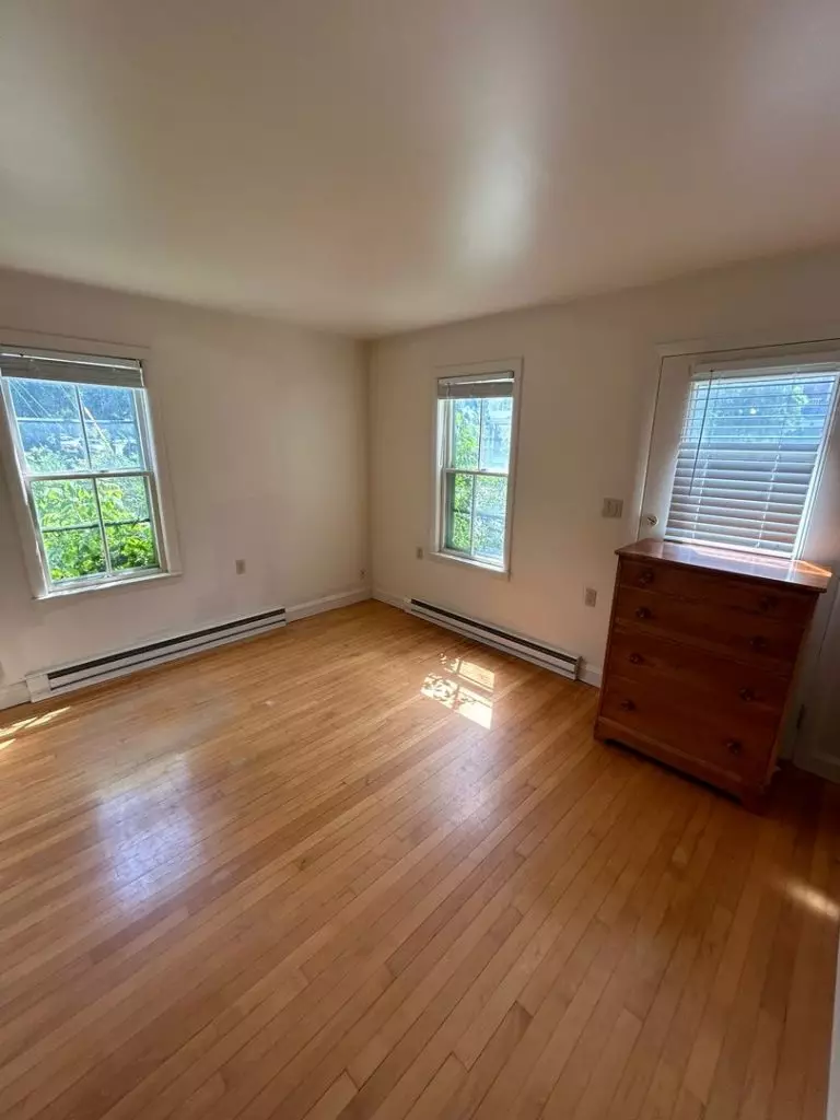 2 Bedroom + Office Apartment in Burlington, VT | Laundry, Storage & Parking | June 2027