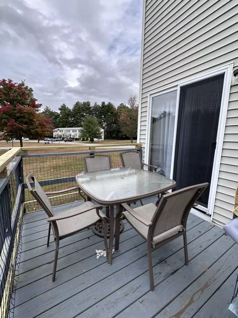 173 Julie Drive, Cute 2BR in Colchester!