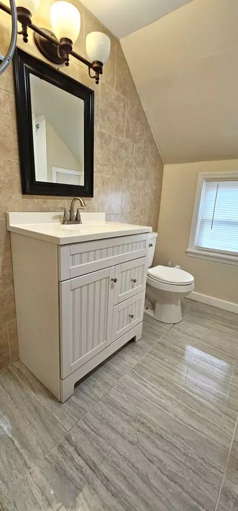 Spacious 2 bedroom available!