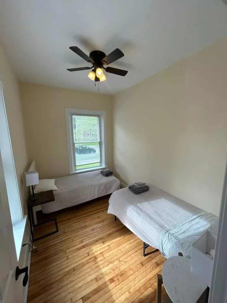 Furnished One Bedroom Available in a Four Bedroom Apartment