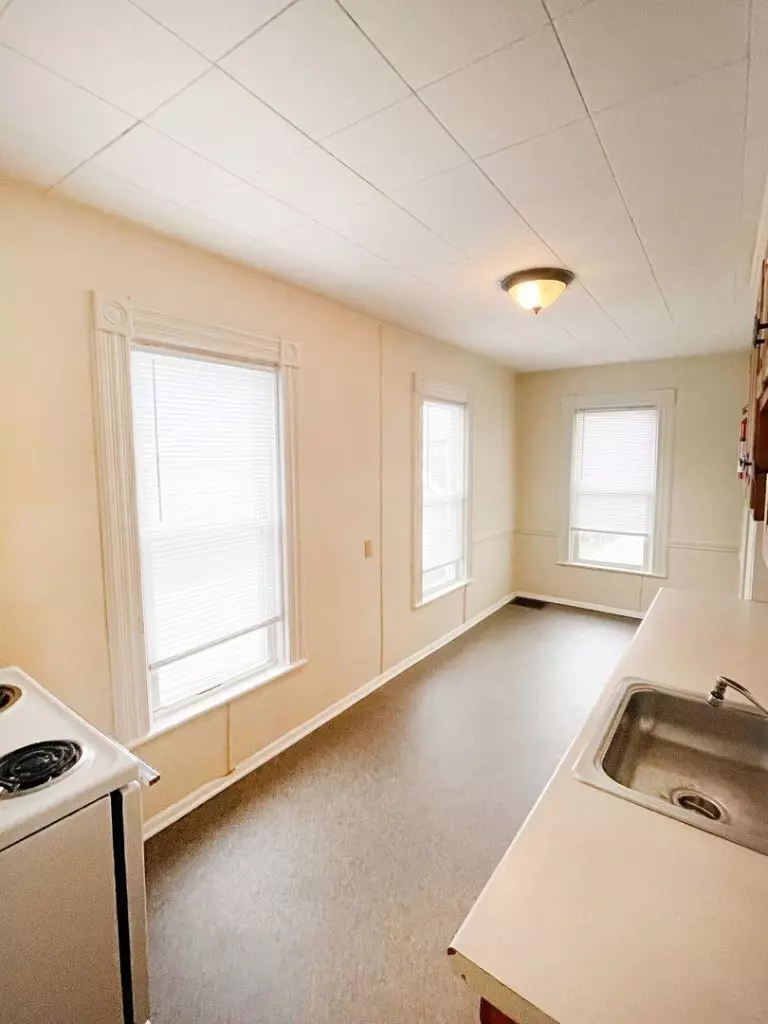 ONE BEDROOM W/ HEAT INCLUDED BURLINGTON, VT – JUNE 1st, 2026