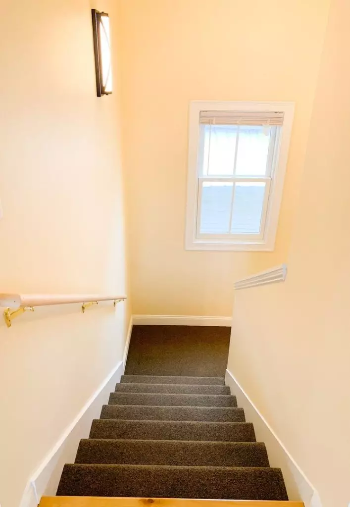4 Bedroom, with Laundry 76 North Street- June 1st, 2026, Burlington VT