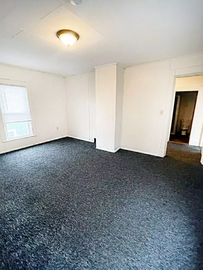 ONE BEDROOM W/ HEAT INCLUDED BURLINGTON, VT – JUNE 1st, 2026