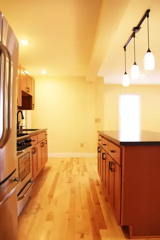 3 Bedroom in Burlington – 69B Spring St – June 1st, 2026