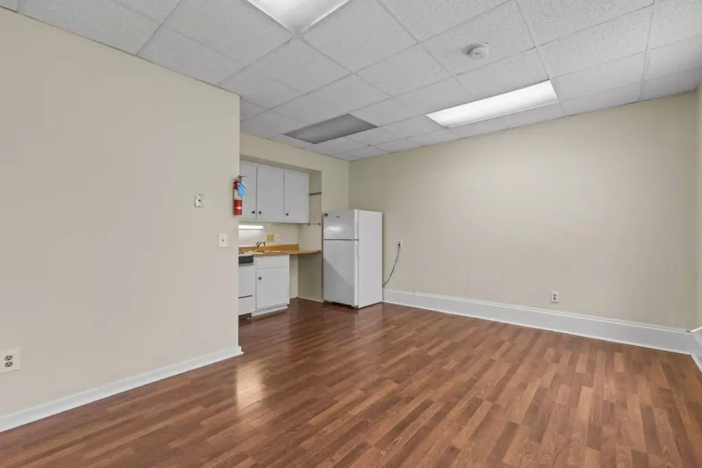 Studio in Burlington, VT – 42 North Prospect Street #4 – June 1, 2026