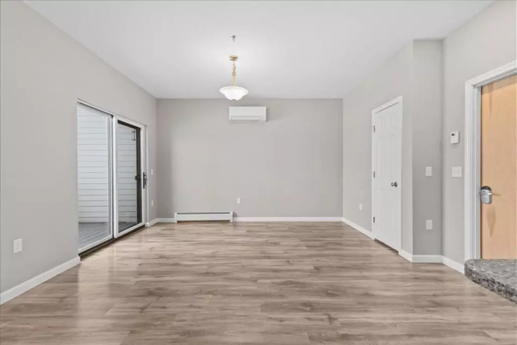 Spacious 2-Bedroom, 2 Bath Apartment at 31 Cottonwood Drive, Apt #206– Williston, VT!