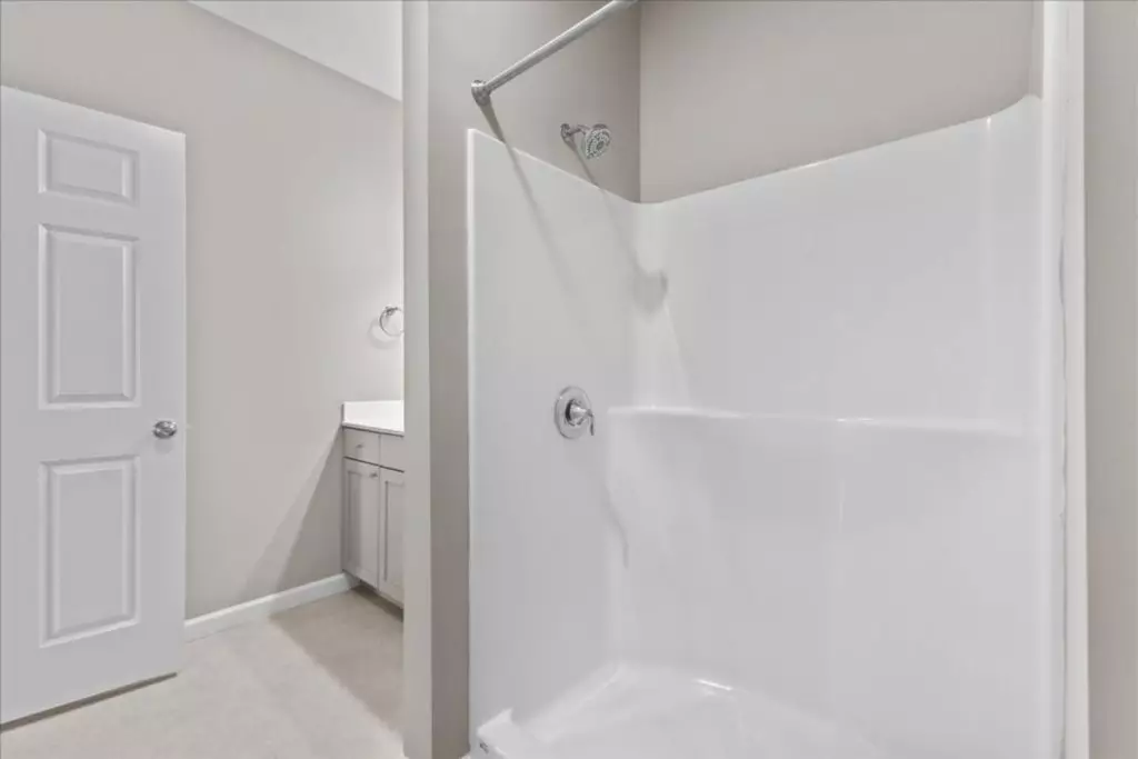 Spacious 2-Bedroom, 2 Bath Apartment at 31 Cottonwood Drive, Apt #206– Williston, VT!