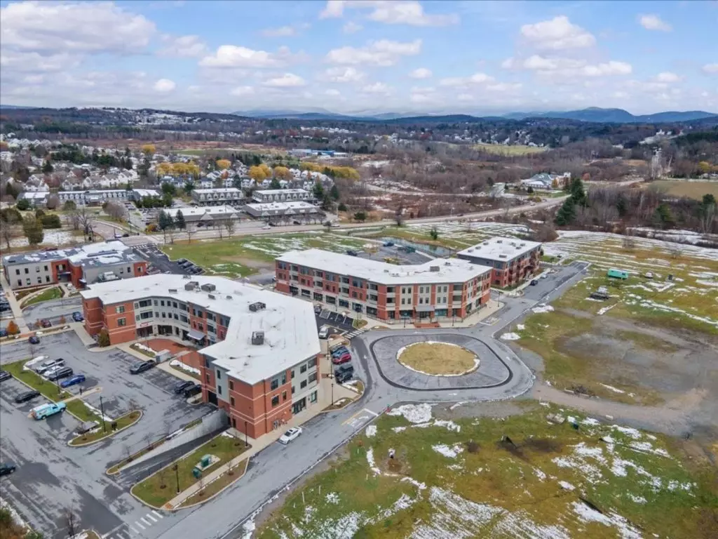 Spacious 2-Bedroom, 2 Bath Apartment at 31 Cottonwood Drive, Apt #206– Williston, VT!