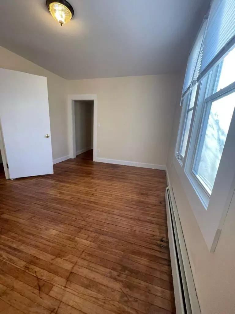 Three Bedroom Unit Available June 1st!