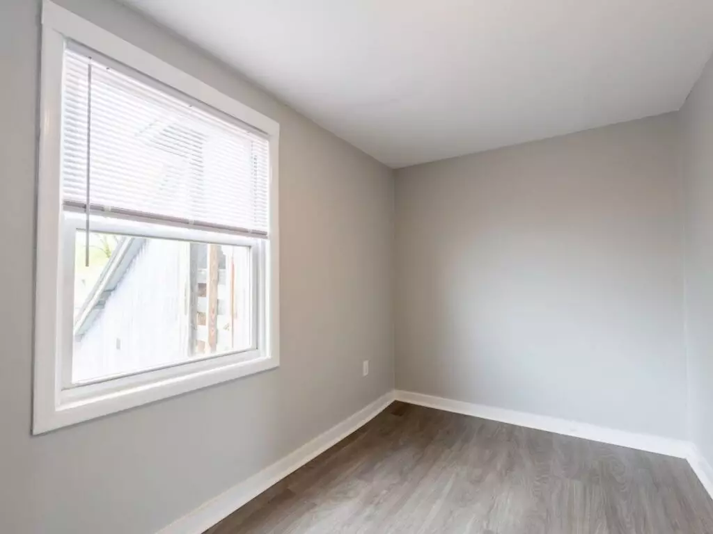 Newly Renovated 2 bedroom apartment