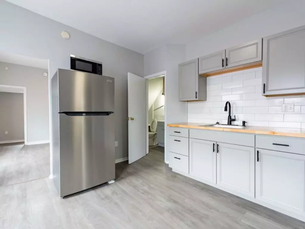Newly Renovated 2 bedroom apartment