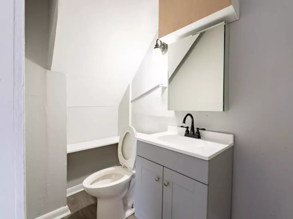 Newly Renovated 2 bedroom apartment