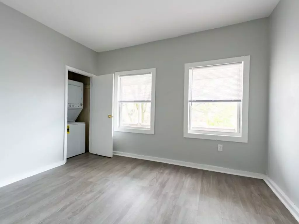 Newly Renovated 2 bedroom apartment