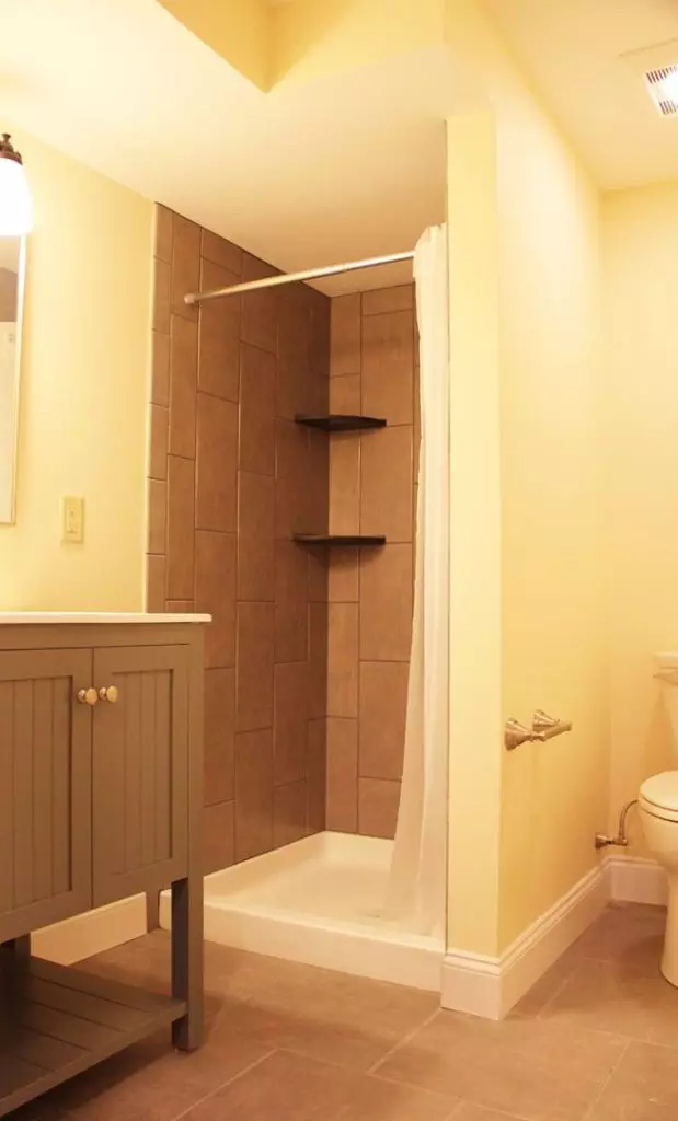 AVAILABLE JUNE 1, 2026 – 9 Bedroom Off-Campus Student Housing