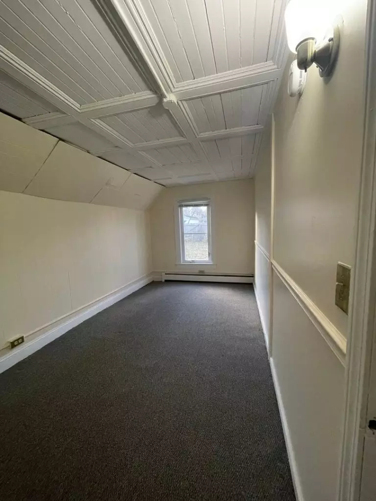 Three Bedroom Unit Available June 1st!