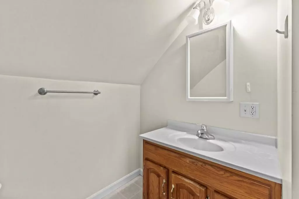 Unique 1 Bedroom 1 Bath Apartment