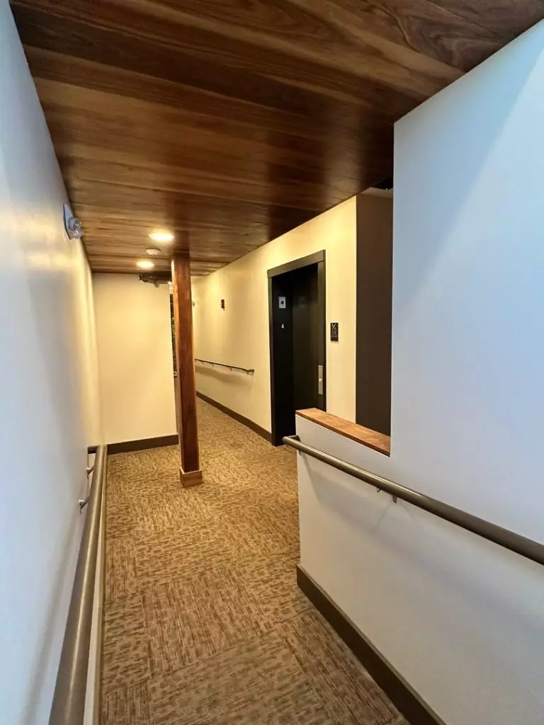 Gorgeous One Bedroom Apartment Located in the Heart of St. Albans