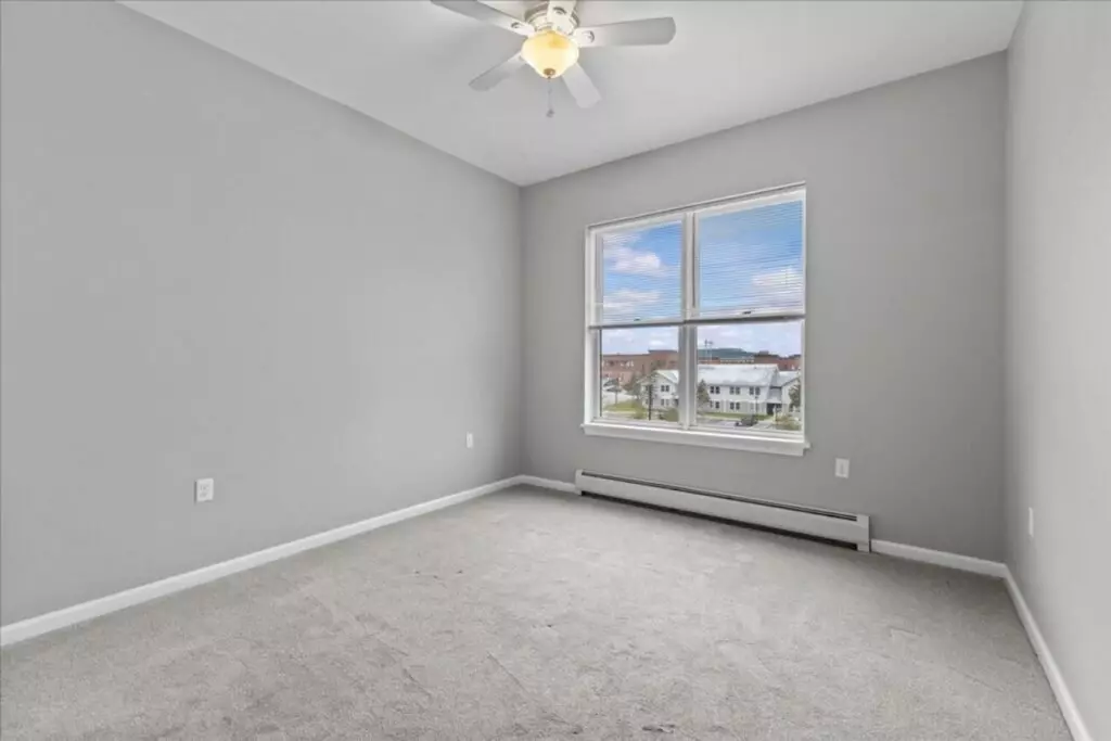 Spacious 2-Bedroom, 2 Bath Apartment at 32 Cottonwood Drive, Apt #213– Williston, VT!