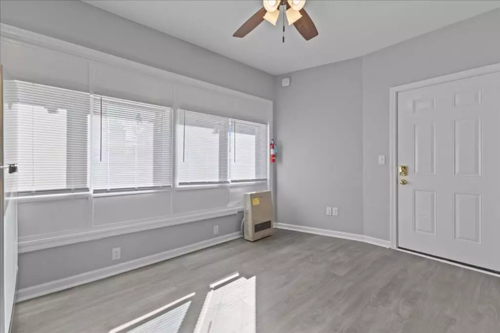 Newly Renovated Studio Available!!