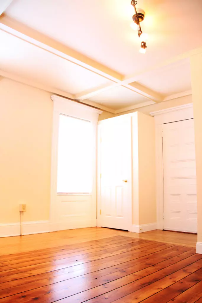 Cozy studio available