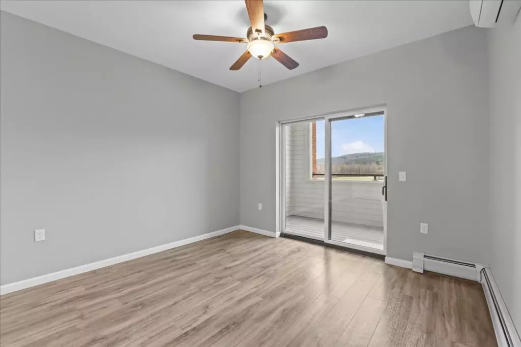 Newly Renovated 2 Bedroom in Williston – Available Starting November 1st!