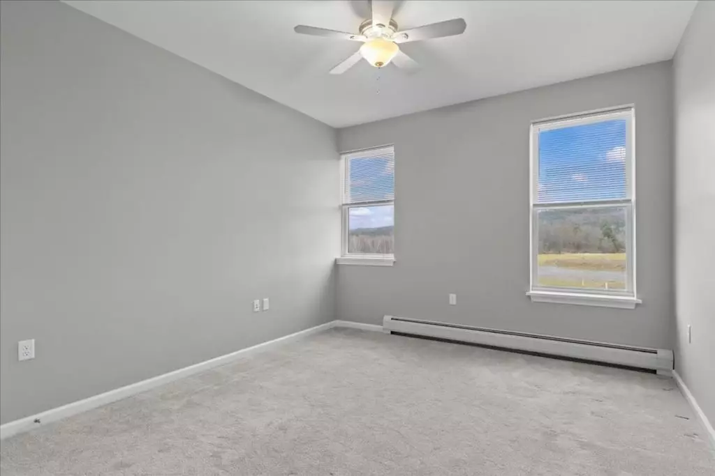 Newly Renovated 2 Bedroom in Williston – Available Starting November 1st!