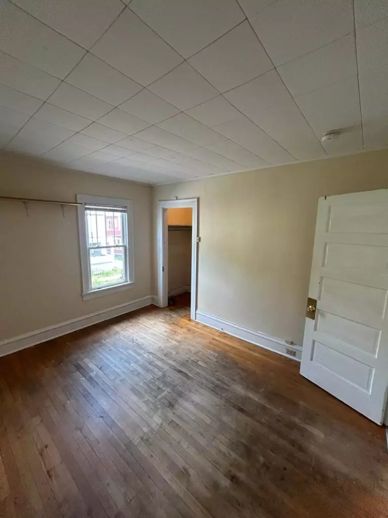 43 Isham St, Burlington, VT | 5 Bedroom House Near UVM | June 2027