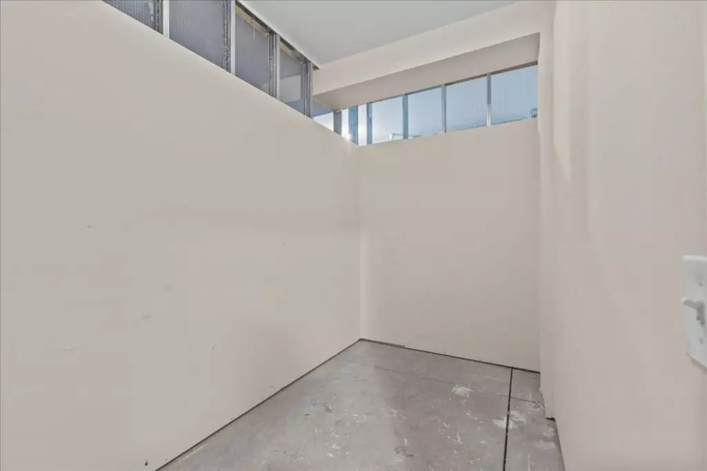 50 Barrett St #7, Burlington, VT | 2 Bedroom Apartment with Parking & Laundry | Available Sept. 2026