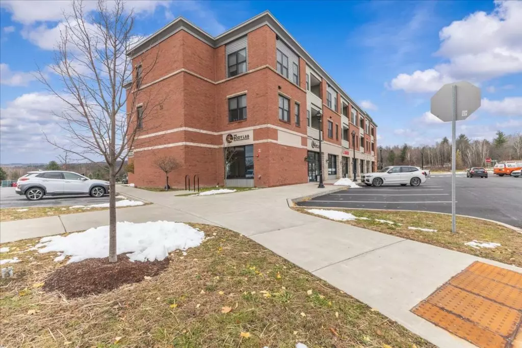 One Bedroom Apartment Available September 15th, 2026