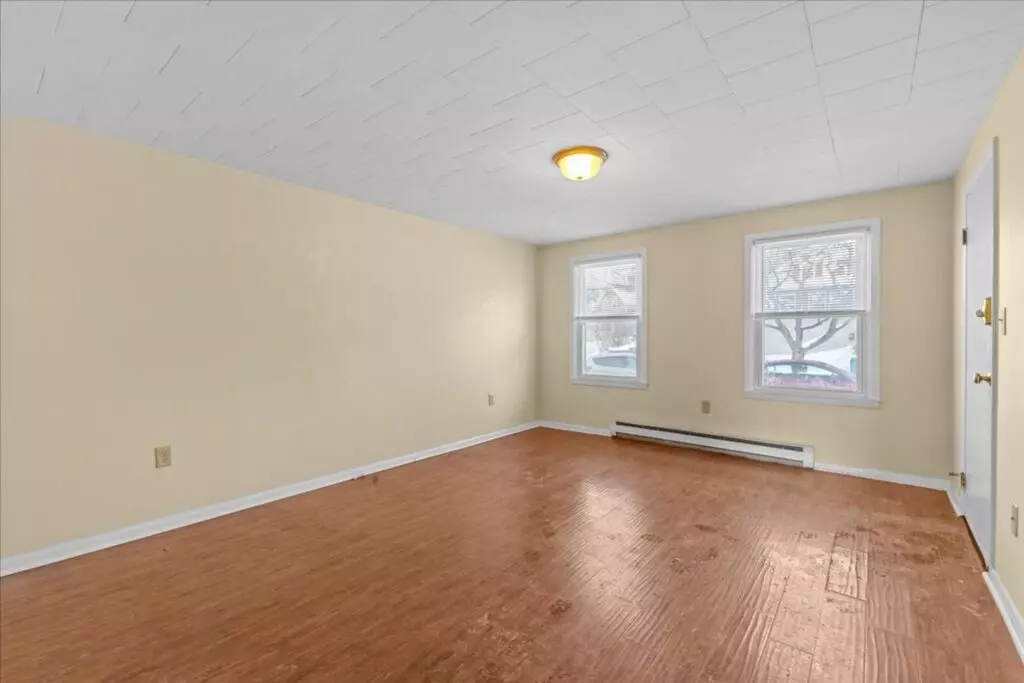 365 St Paul Street #6 -Available August 15th! – Burlington VT