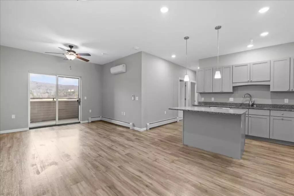 Newly Renovated 2 Bedroom in Williston – Available Starting November 1st!