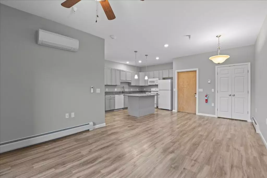 Newly Renovated 2 Bedroom in Williston – Available Starting November 1st!