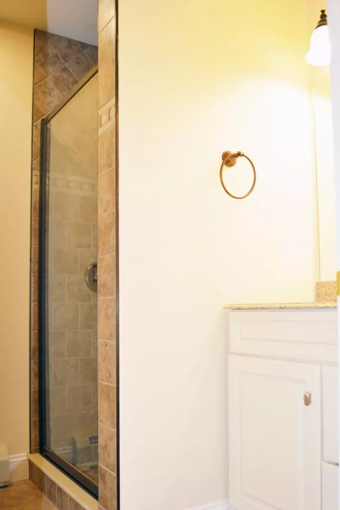 258 North St #7, Burlington, VT | 4 Bedroom, 2 Bathroom Apartment Near UVM | June 2027