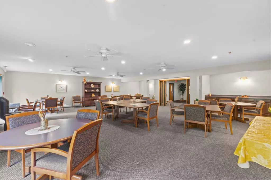 Available Now – 1 Bedroom 55+ Independent Senior Living Apartment in Williston, VT – Utilities Included