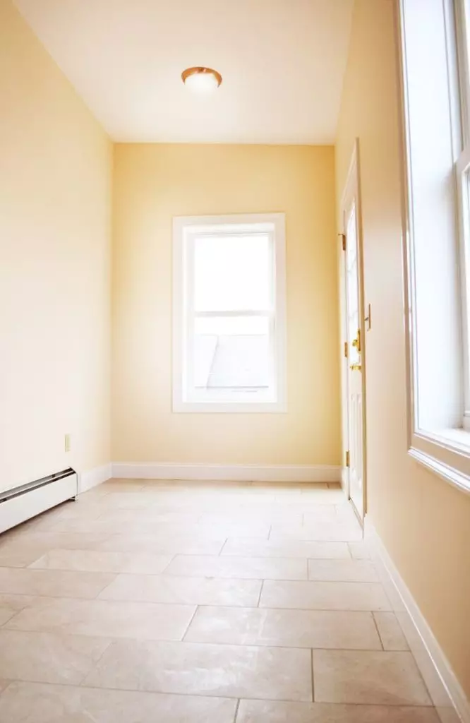 Four Bedroom Apartment in Burlington – Available June 1st, 2027!