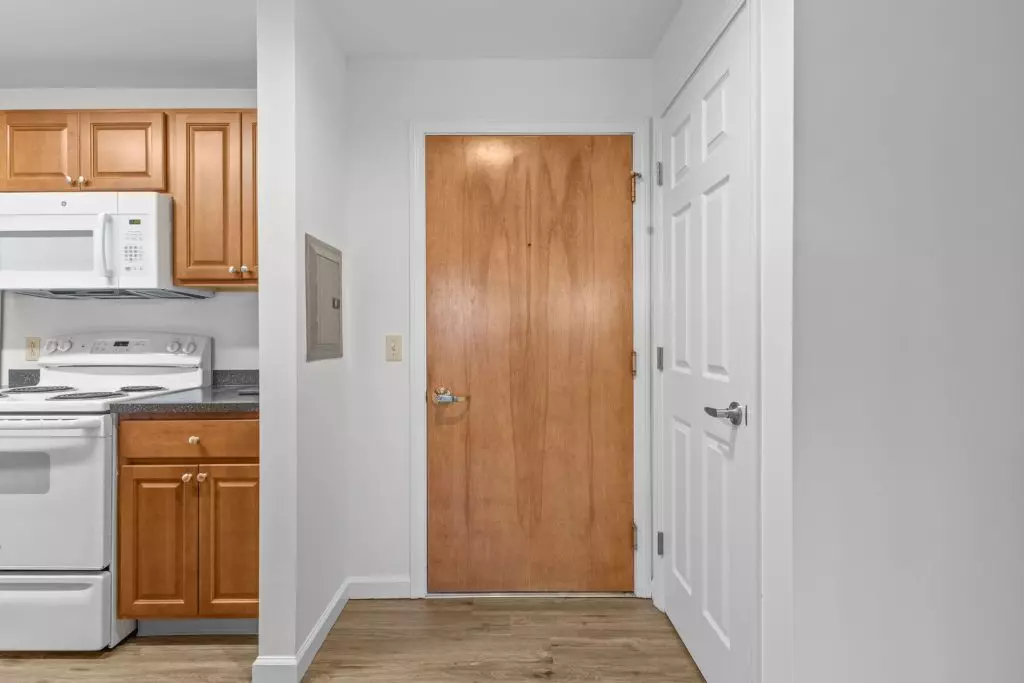 Available Now – 1 Bedroom 55+ Independent Senior Living Apartment in Williston, VT – Utilities Included