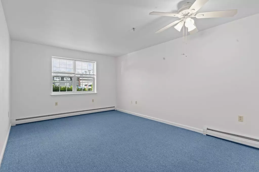 Available Now – 1 Bedroom 55+ Independent Senior Living Apartment in Williston, VT – Utilities Included