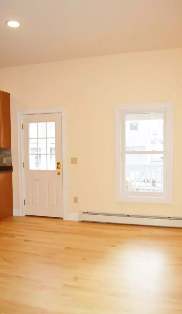 Four Bedroom Apartment in Burlington – Available June 1st, 2027!