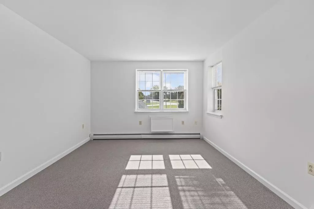 Available Now – 2 Bedroom 55+ Independent Senior Living Apartment in Williston, VT – Utilities Included