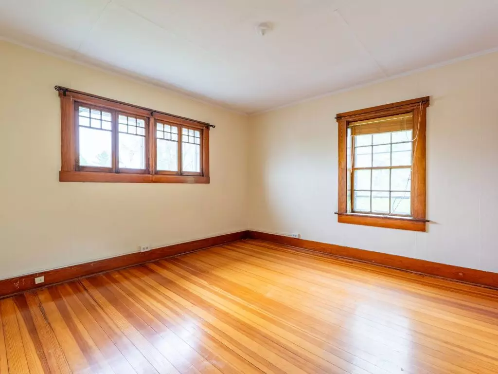 24 Colchester Ct, Burlington, VT | Spacious 4 Bedroom Apartment Near UVM | June 2027