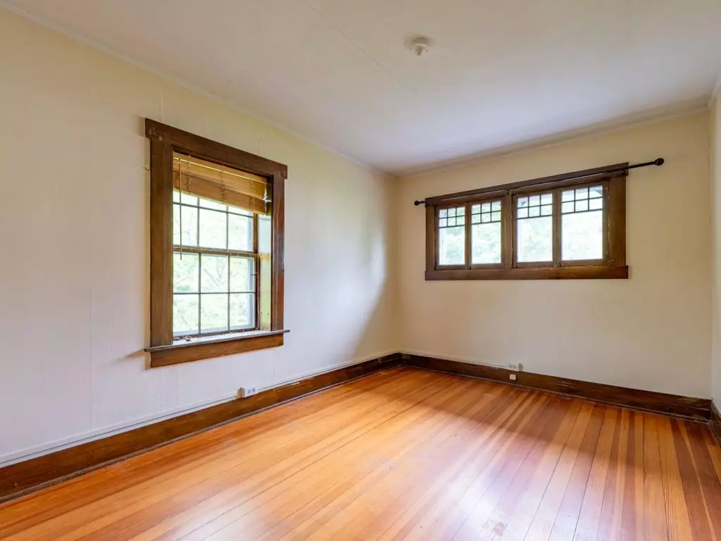 24 Colchester Ct, Burlington, VT | Spacious 4 Bedroom Apartment Near UVM | June 2027