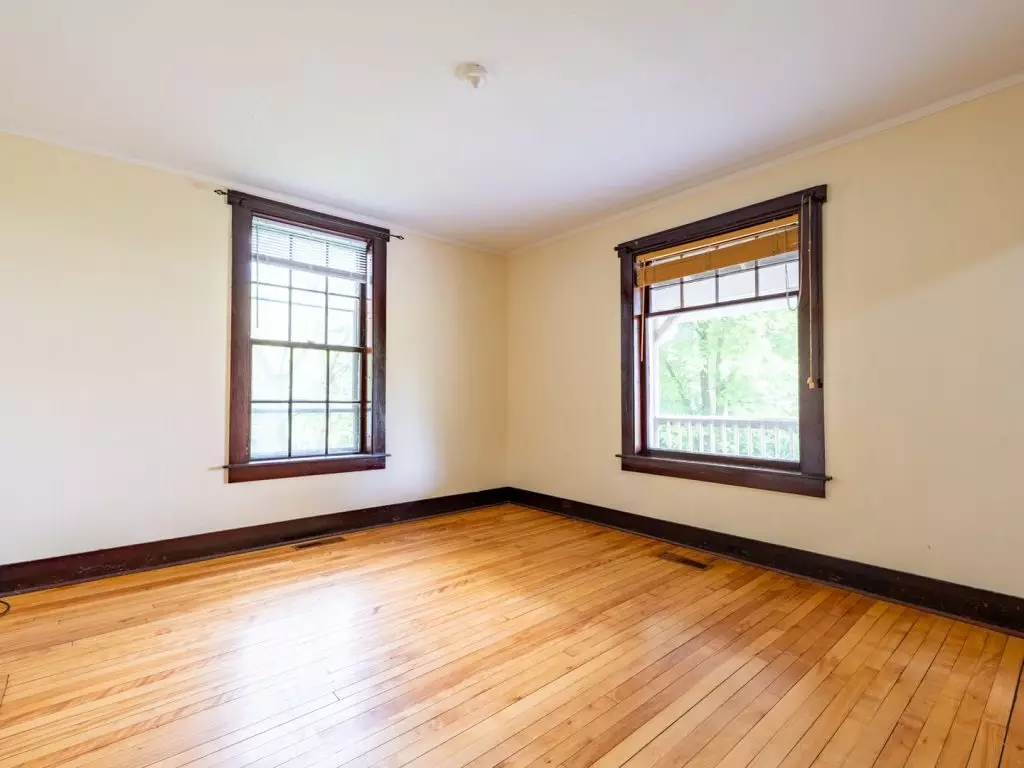 24 Colchester Ct, Burlington, VT | Spacious 4 Bedroom Apartment Near UVM | June 2027