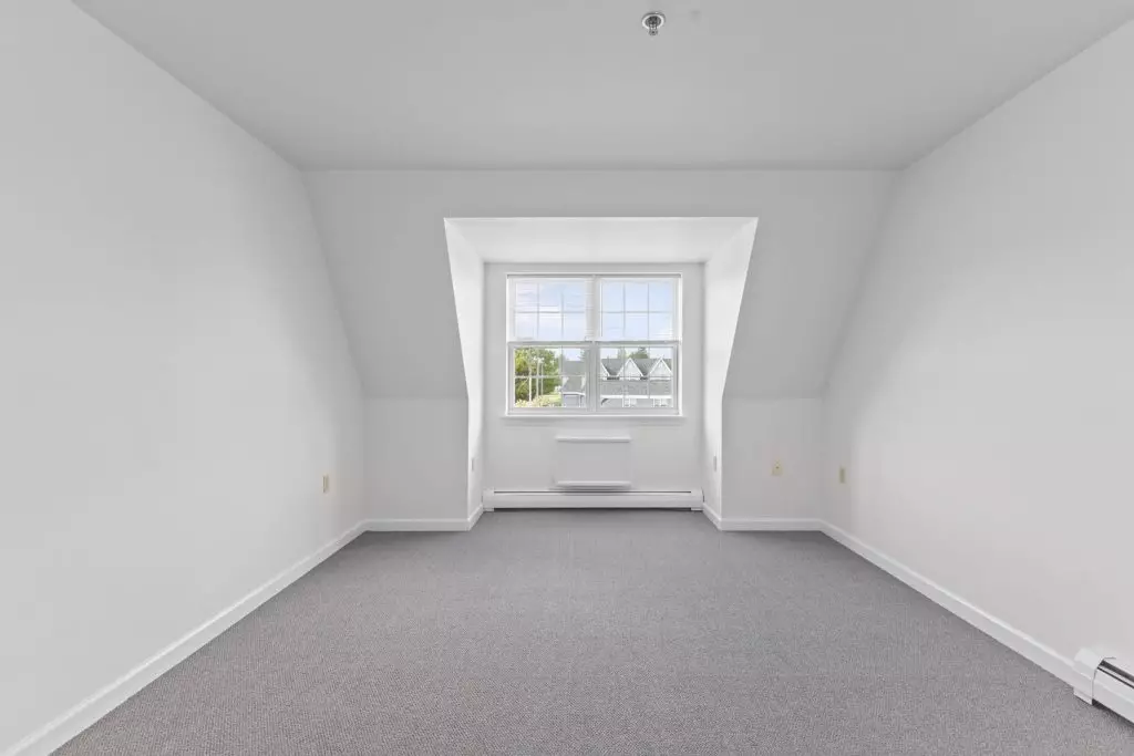 Available Now – 1 Bedroom 55+ Independent Senior Living Apartment in Williston, VT – Utilities Included