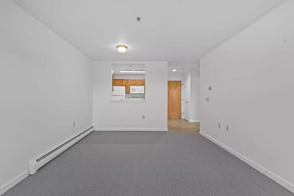 Available Now – 1 Bedroom 55+ Independent Senior Living Apartment in Williston, VT – Utilities Included