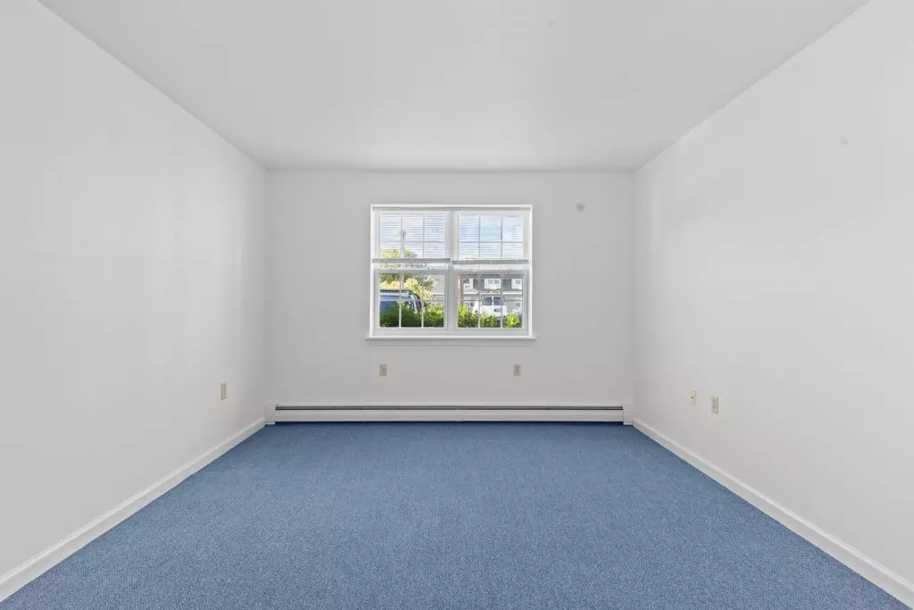 Available Now – 1 Bedroom 55+ Independent Senior Living Apartment in Williston, VT – Utilities Included