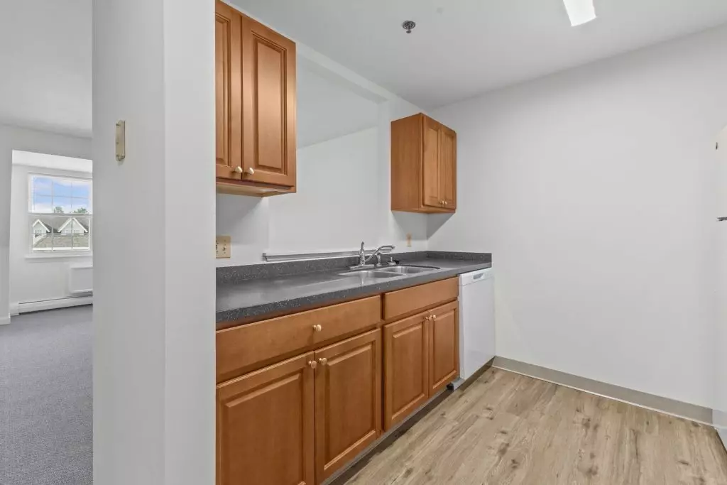Available Now – 1 Bedroom 55+ Independent Senior Living Apartment in Williston, VT – Utilities Included