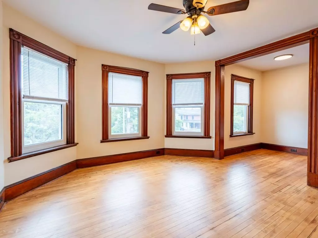 88 North Winooski Ave #1, Burlington, VT | 4 Bedroom + Office Near UVM | June 2027